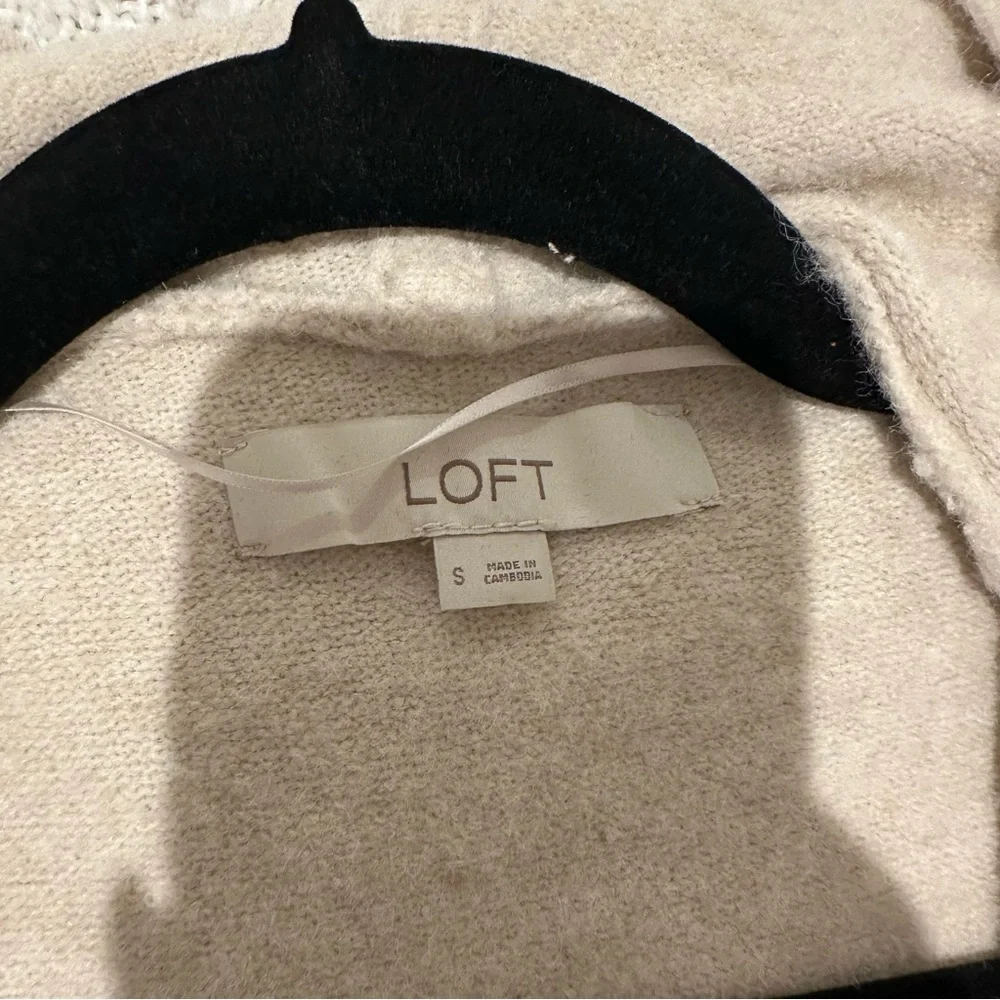 LOFT Women's Beige Cardigan - Picture 3 of 3
